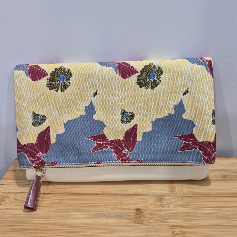 Anthropologie Rachel Pally Bloom Zipper Clutch Floral Chic Pouch Has Dust Bag
